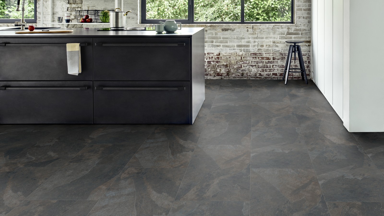 Виниловый пол Moduleo Impress Click Mustang Slate 70968 от flatbox.by